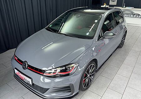 VW Golf Volkswagen VII Lim. GTI TCR|DSG|NAVI|AKRAPOVIC|ACC|