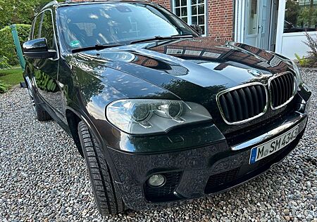 BMW X5 xDrive30d - Leder, M-Paket, PANO, SHZ, AHK,..