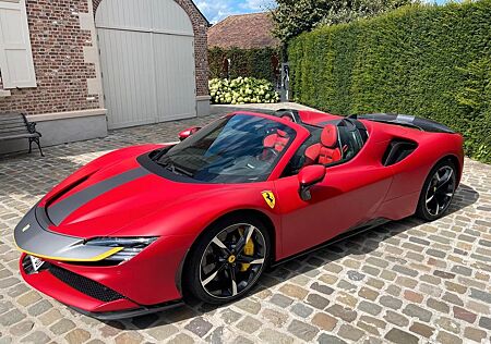 Ferrari SF90 Spider Sonderlack/Assetto Fiorano