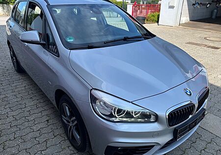 BMW 218 Active Tourer Sport Line Panorama LED 8 Fach