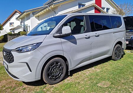 Ford Tourneo Custom L1 *Titanium AWD*Pano*AHK*el.Türe