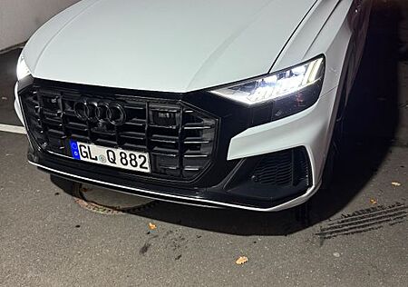 Audi Q8 50 TDI quattro tiptronic -