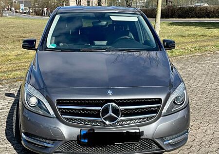Mercedes-Benz B 180 CDI DCT -