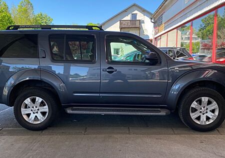 Nissan Pathfinder 4.0 Premium Leder/AHK/Kamera/7 Sitze