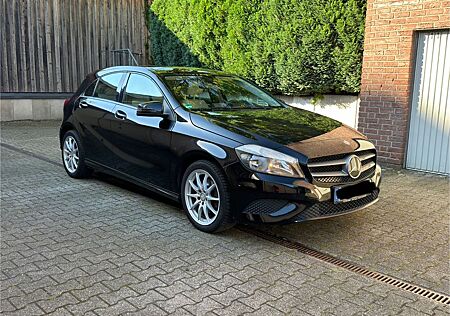 Mercedes-Benz A 220