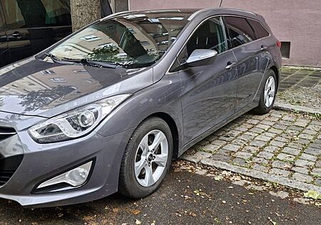 Hyundai i40 cw 1.7 CRDi Premium 100kW Automatik Premium