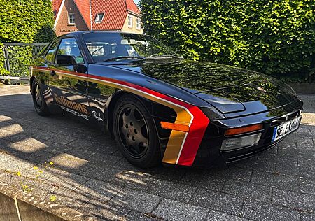 Porsche 944 S2