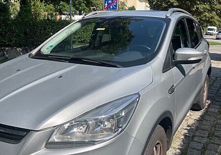 Ford Kuga 1,6 EcoBoost 4x4 134kW SYNC Edition Aut...