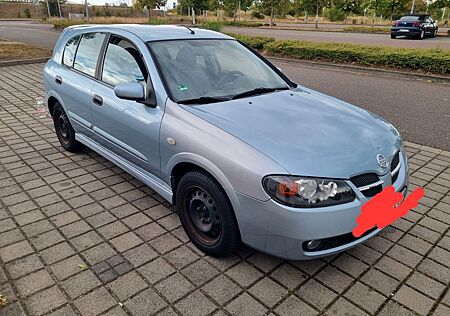 Nissan Almera 1.5 acenta acenta