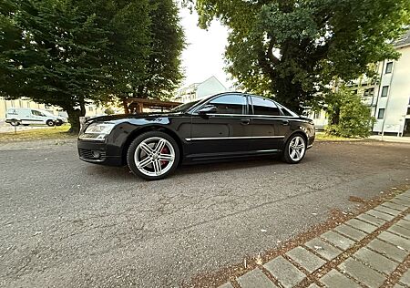 Audi A8 4.2 TDI tiptronic quattro -