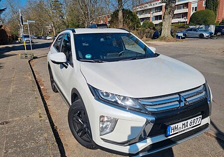 Mitsubishi Eclipse Cross 1.5 ClearTec T-MIVEC CVT Conne...