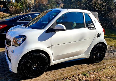 Smart ForTwo CABRIO mit BRABUS-OPTIK