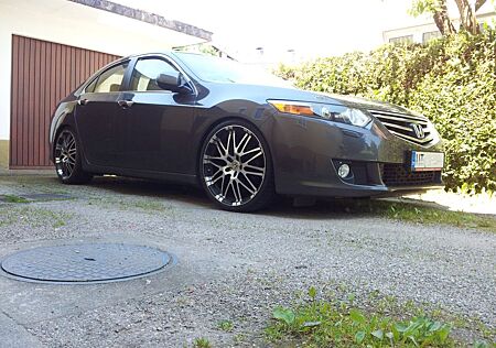 Honda Accord 2.2 i-DTEC Executive Executive