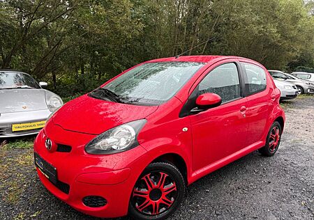 Toyota Aygo (X) Aygo AYGO * TÜV & Ölwechsel NEU *