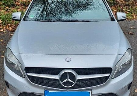 Mercedes-Benz A 180 BlueEFFICIENCY Style Edition Style Edition
