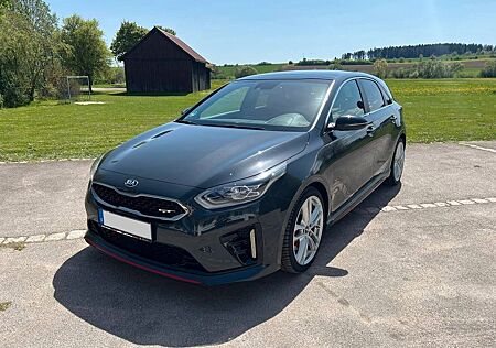 Kia Cee'd / Ceed 1.6 T-GDI DCT7 GT