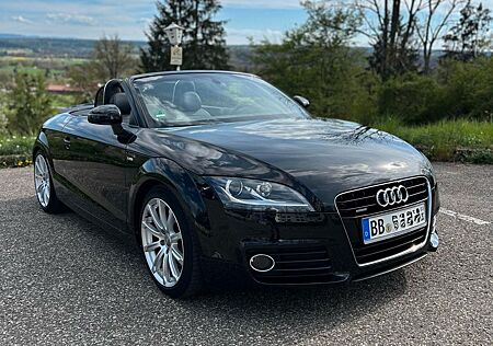Audi TT Roadster 2.0 TFSI S tronic quattro -