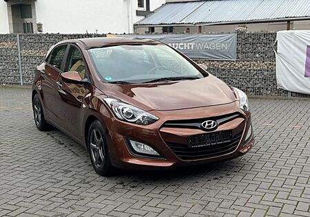 Hyundai i30 *1.HAND*44TKM*HU05/26*SCHECKHEFT*TOP*GARANTIE