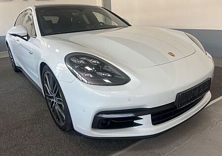 Porsche Panamera Sport Turismo 4 E-Hybrid