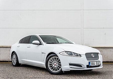 Jaguar XF 2.2 Diesel Facelift (LOW MILEAGE)