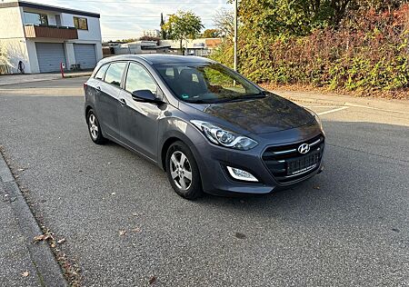 Hyundai i30 blue 1.6 CRDi 81kW Trend,Navi.kamera,Tempoma