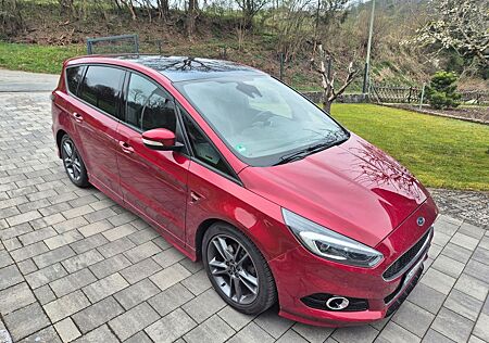 Ford S-Max 2,0 TDCi 132kW ST-Line PowerShift ST-Line