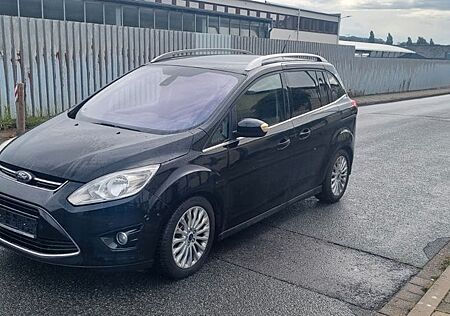 Ford Grand C-Max Titanium