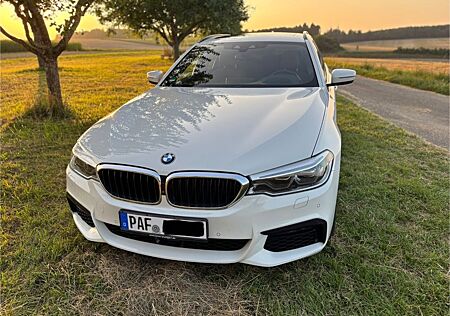BMW 530d xDrive Touring | Scheckheft | Garantie