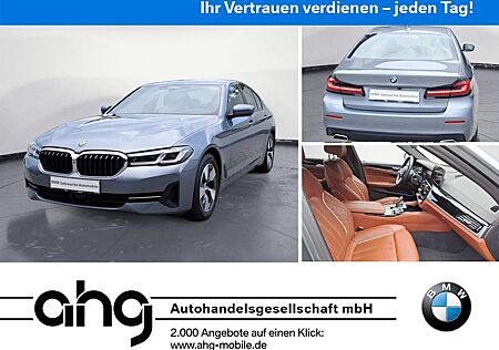 BMW 520d xDrive LED Scheinwerfer Navigation Glasdach