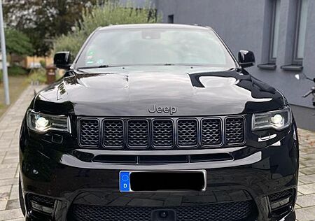 Jeep Grand Cherokee 6.4lV8 SRT LPG 22Zoll Pano Kamera