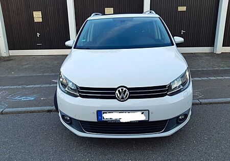 VW Touran Volkswagen 2.0 TDI 125 kW DSG Highline Highline