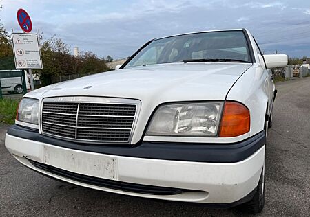 Mercedes-Benz C 180 CLASSIC