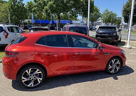 Renault Megane R.S. Line Plug-In Hybrid