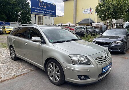 Toyota Avensis Kombi 2.0 Travel*Scheckheft*TOP*