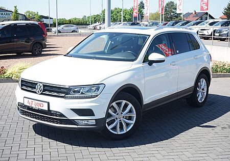 VW Tiguan Volkswagen 2.0 TSI BMT Highline 4Motion Standheizung