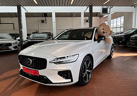 Volvo V60 V60T8Kombi Plus Dark Recharge Plug-In Hybrid AWD