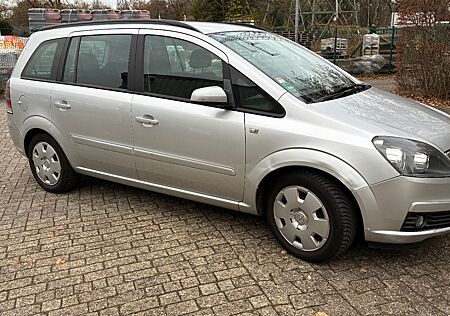 Opel Zafira 1.8 - Family*7 Sitzer*AHK*TOP *140PS
