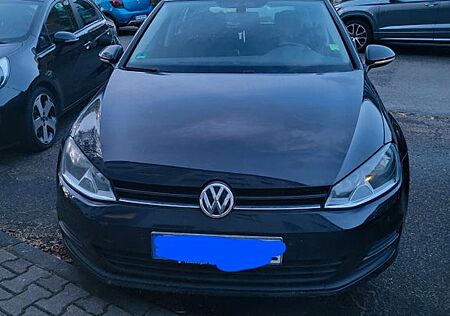 VW Golf Volkswagen 1.2 TSI 63 kW Trendline Trendline