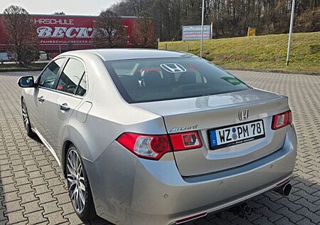 Honda Accord 2.0 Elegance Advantage Elegance Advantage
