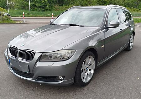 BMW 325d *Xenon*Anhängerkupplung*Sitzheizung*Tempoma