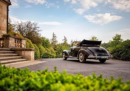 Mercedes-Benz 220 A Cabriolet (W 187) gewölbte Scheibe 1/1.278