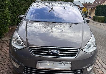 Ford Galaxy gebraucht kaufen Ford Galaxy 2,0 TDCi 120kW DPF Titanium Titanium