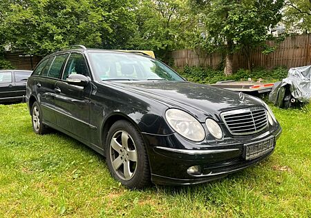 Mercedes-Benz E 220 CDI AVANTGARDE