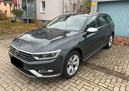 VW Passat Alltrack Volkswagen 2.0 TDI SCR 140kW DSG 4MOT A...
