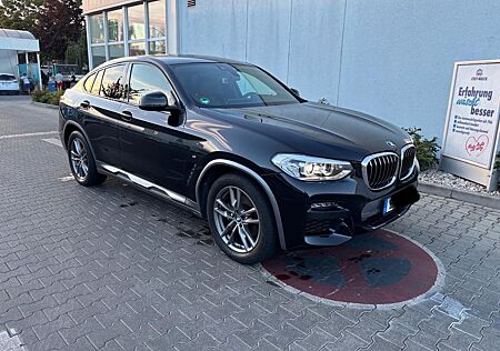 BMW X4 xDrive20i AT M Sport X M Sport X, Scheckheft