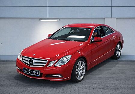 Mercedes-Benz E 350 AVANTGARDE*NAV*KAM*LEDER*NEUWAGENZUSTANDT*