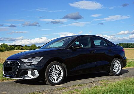 Audi A3 35 TDI S tronic Limousine -
