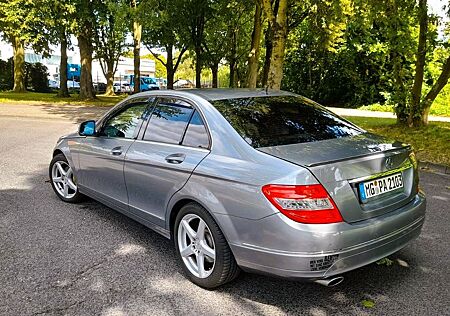 Mercedes-Benz C 200 K Avantgarde /Automatik / Navi