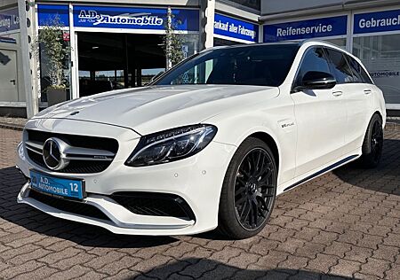 Mercedes-Benz C 63 AMG T PANO DISTRONIC COMAND MEMORY