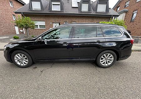 VW Passat Variant Volkswagen 2.0 TDI DSG Business Virtual 360
